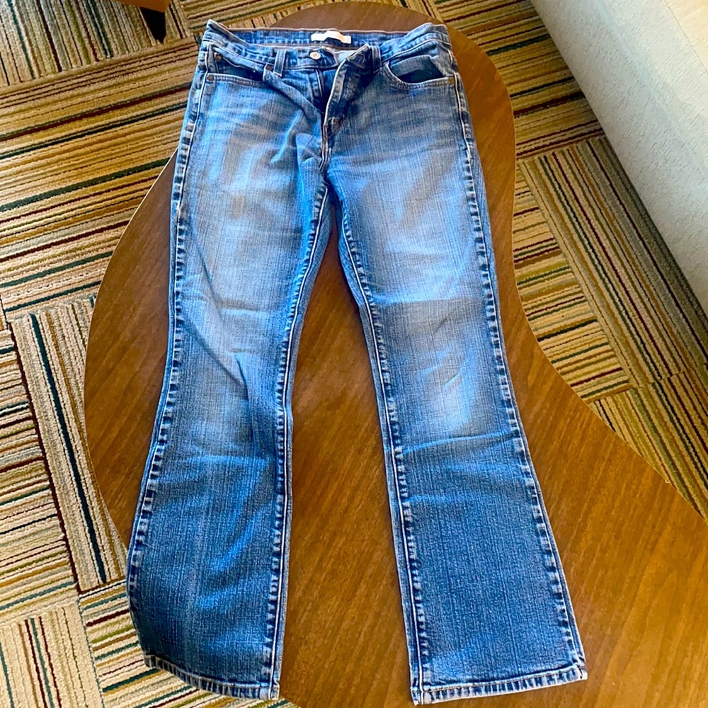 Levi’s women’s jeans boot cut size M